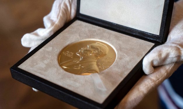 <strong>Writing for the Nobel Prize</strong>